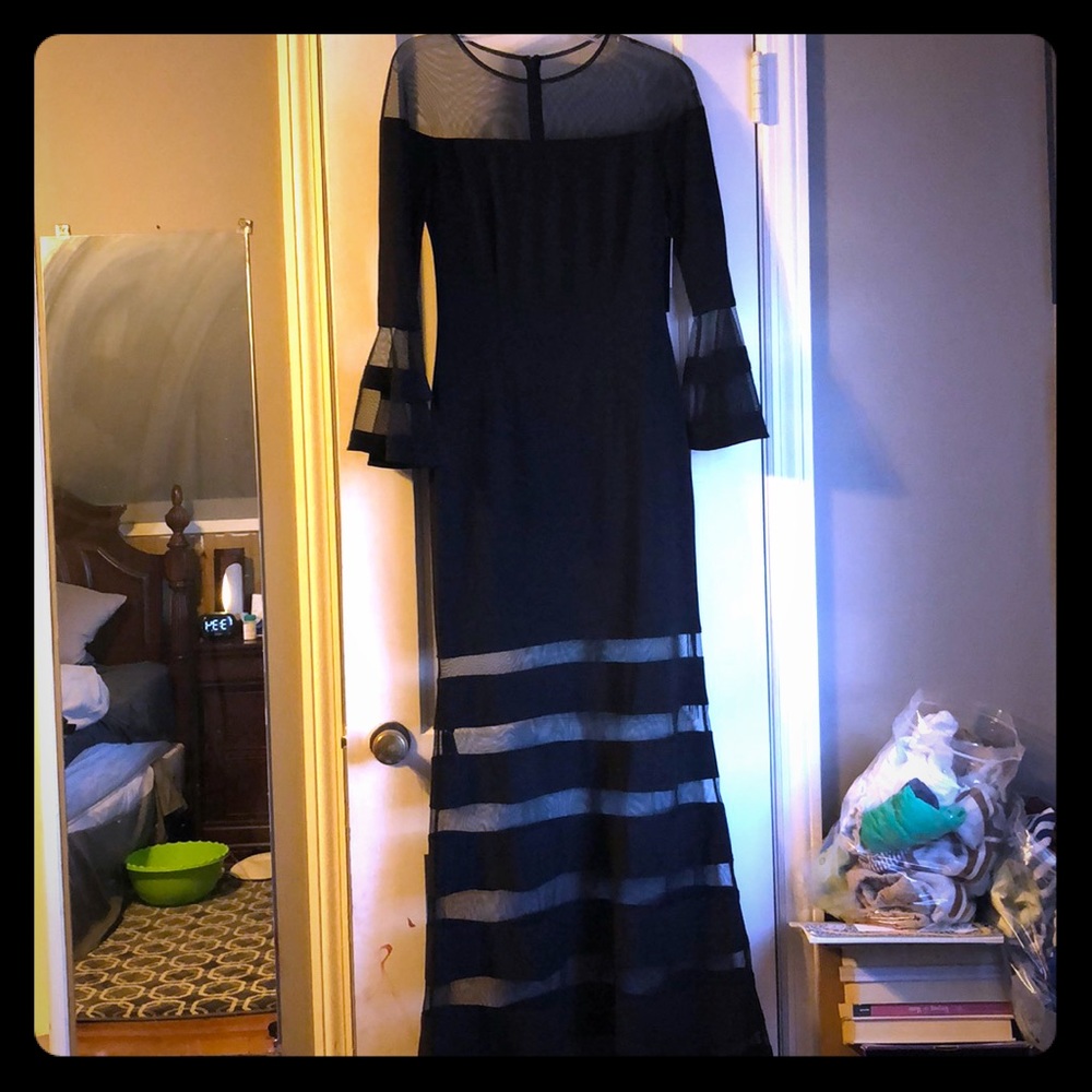 🔥Host Pick🔥 Mesh maxi Dress